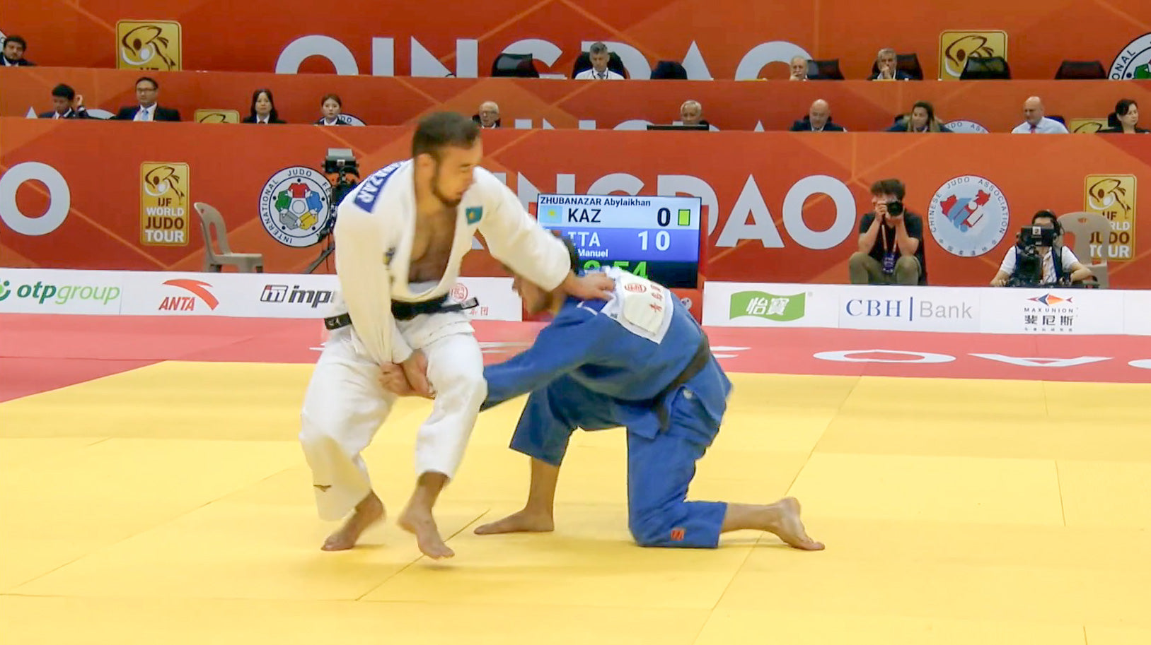 Parlati's legal leg grab