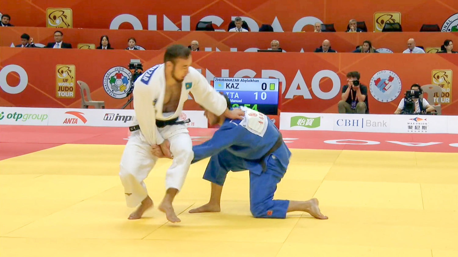 Parlati's legal leg grab